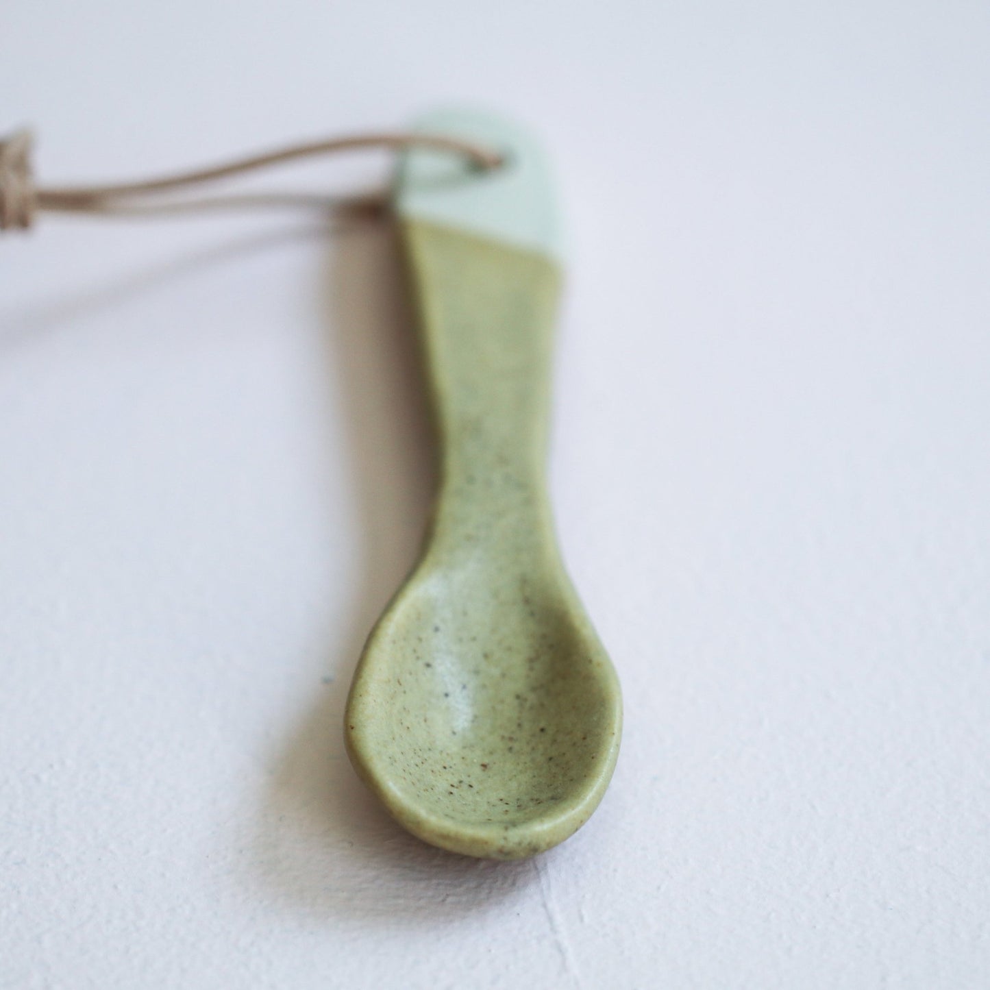 HÅNDLAGET SKJE IBERICA OKER - PREG Interiør