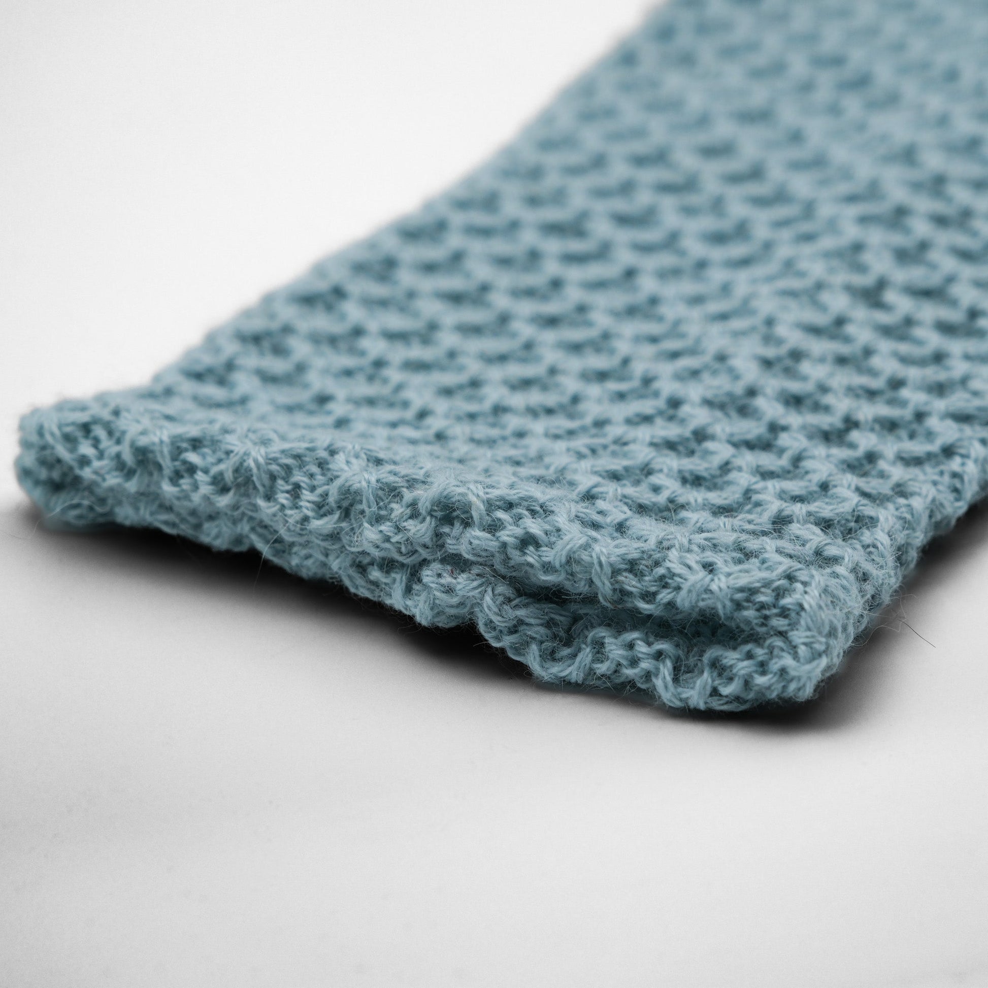 LEGGVARMERE ALPAKKA LYS BLÅ - PREG Interiør