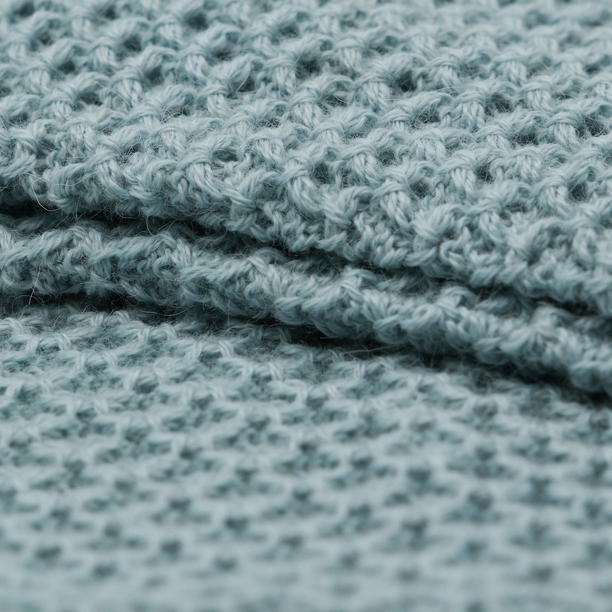 LEGGVARMERE ALPAKKA LYS BLÅ - PREG Interiør