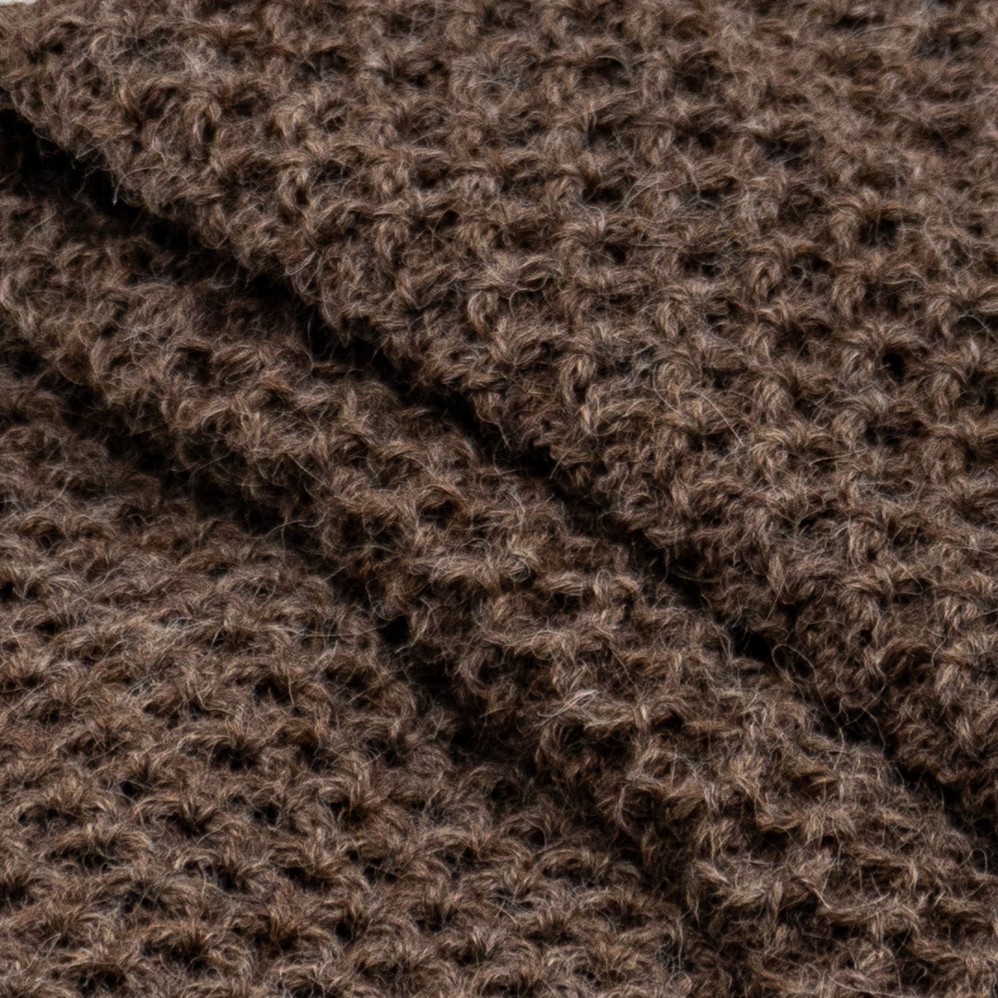 LEGGVARMERE ALPAKKA MELERT BRUN - PREG Interiør