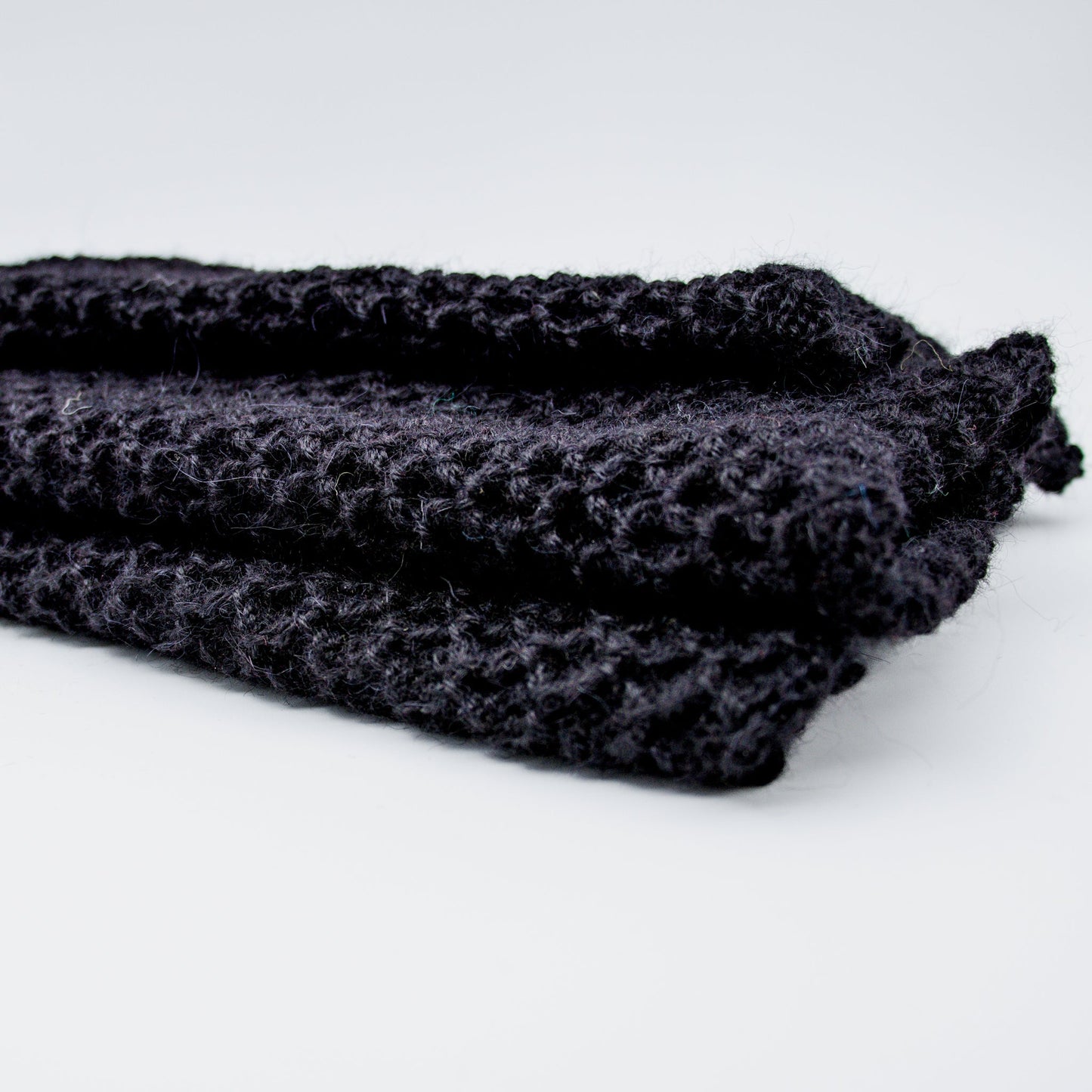 LEGGVARMERE ALPAKKA SORT - PREG Interiør