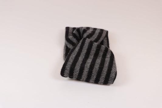 PANNEBÅND TVIST ALPAKKA STRIPET SORT/MELERT MØRK GRÅ - PREG Interiør