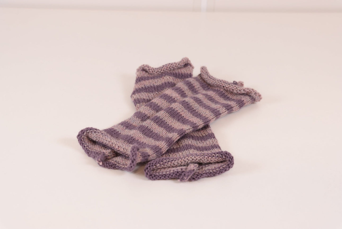 PULSVARMERE ALPAKKA STRIPET RØYKLILLA/MELERT LYS LILLA - PREG Interiør