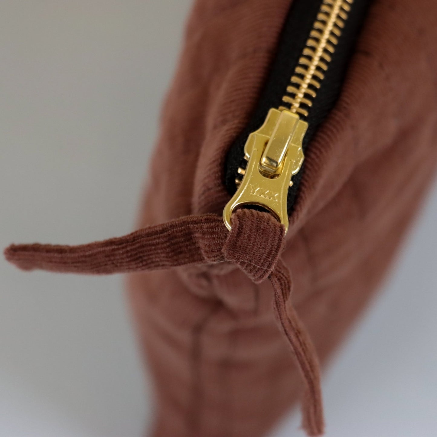 QUILTET CLUTCH NØTTE BRUN - PREG Interiør