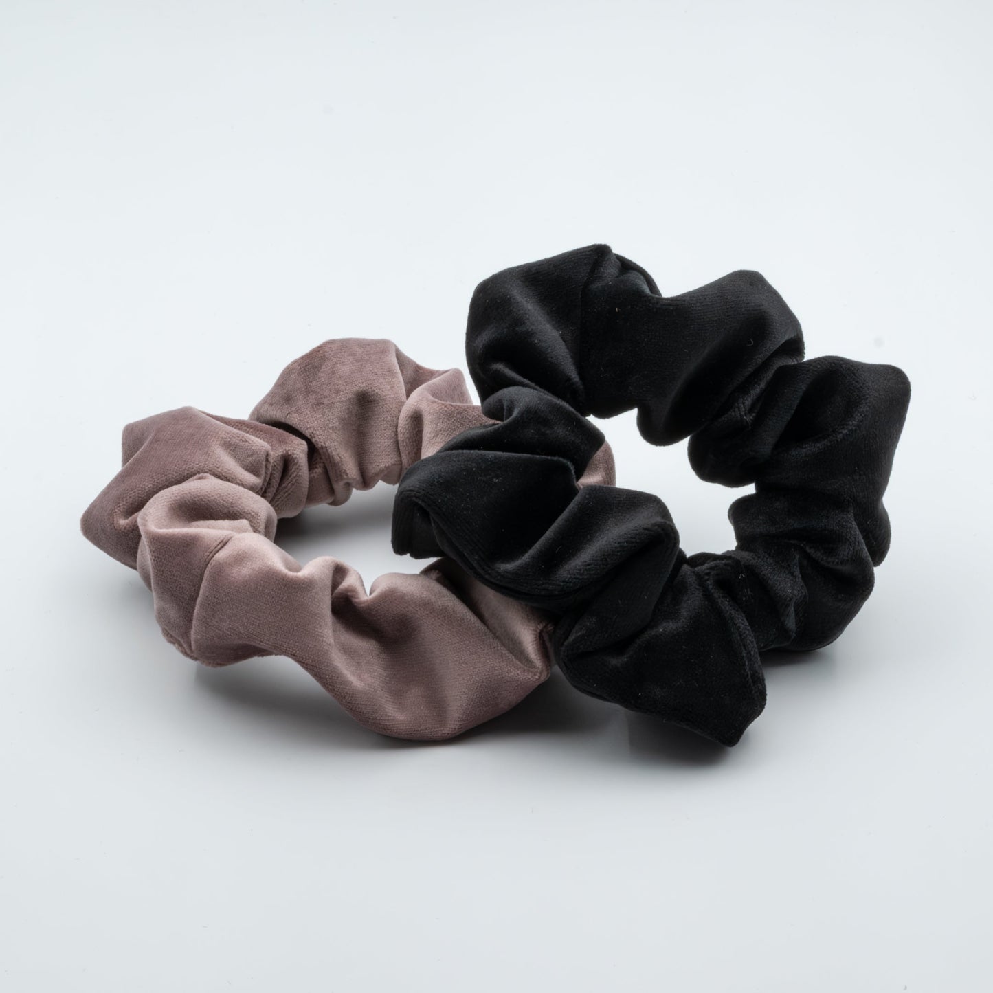 Scrunchie velour sort - PREG Interiør