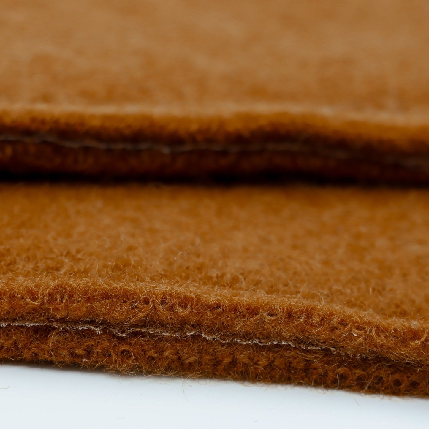 ULL GRYTEKLUTER GULBRUN - PREG Interiør