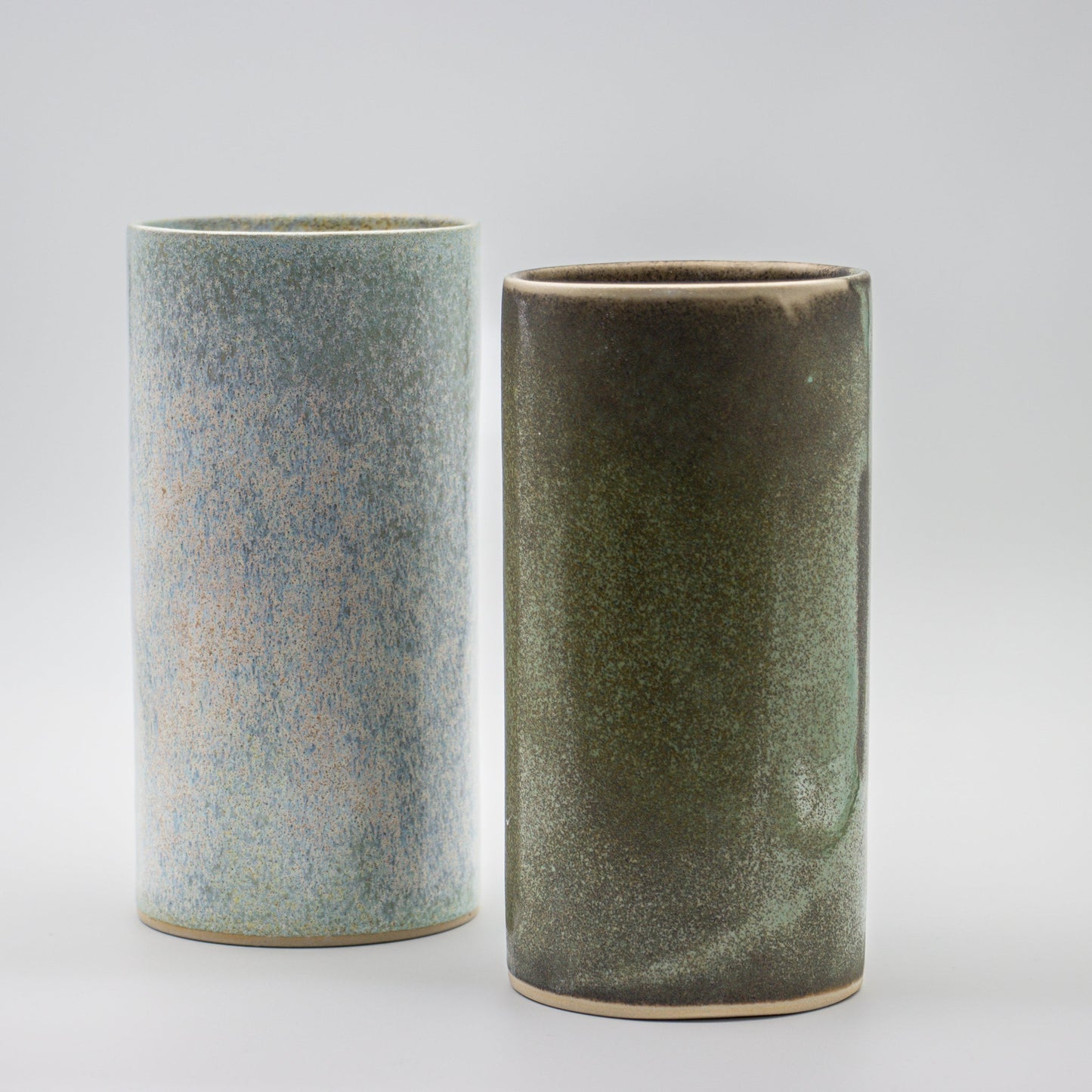 VASE RETT LITEN GRØNN CELADON - PREG Interiør