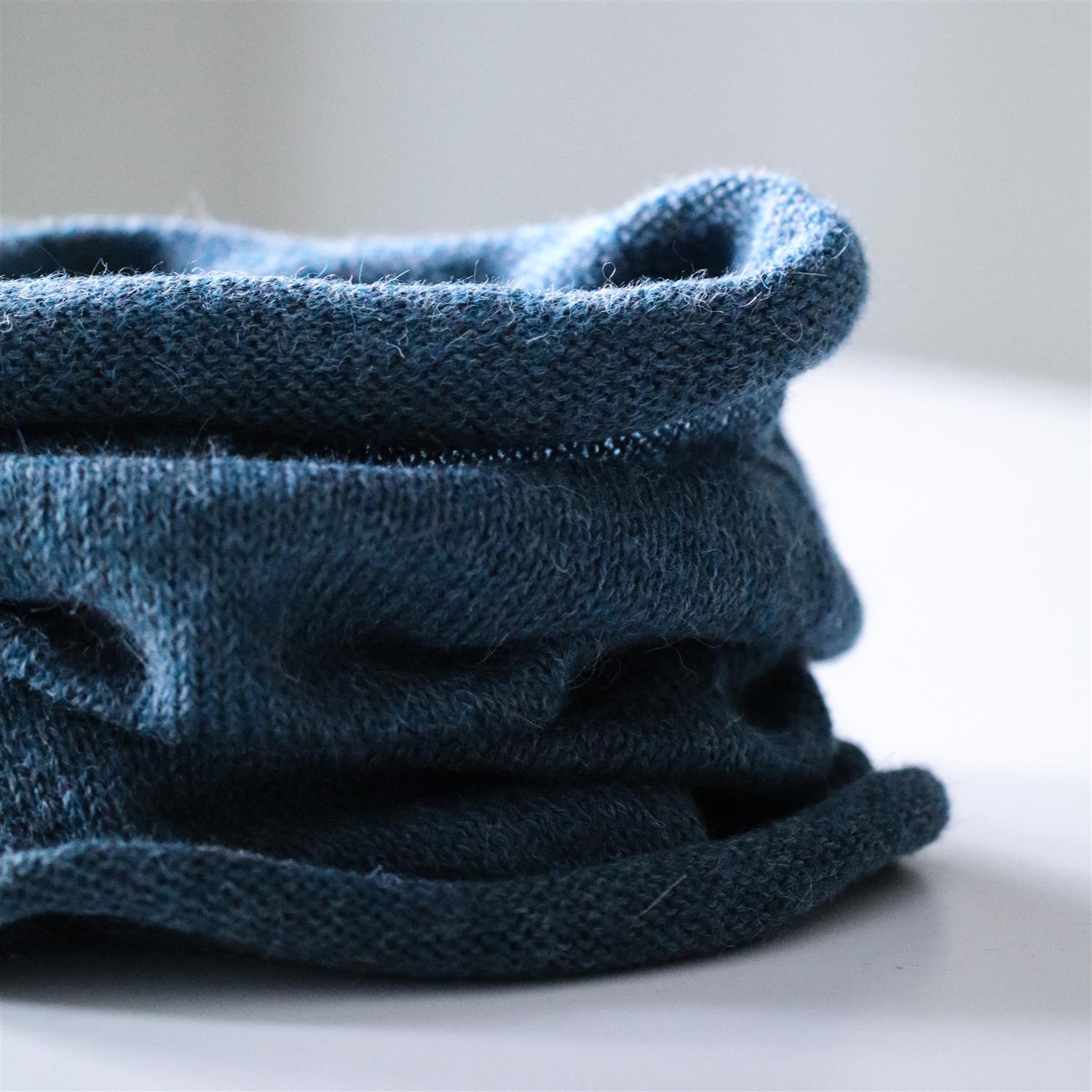 BUFF ALPAKKA MELERT MØRK AQUA - PREG Interiør