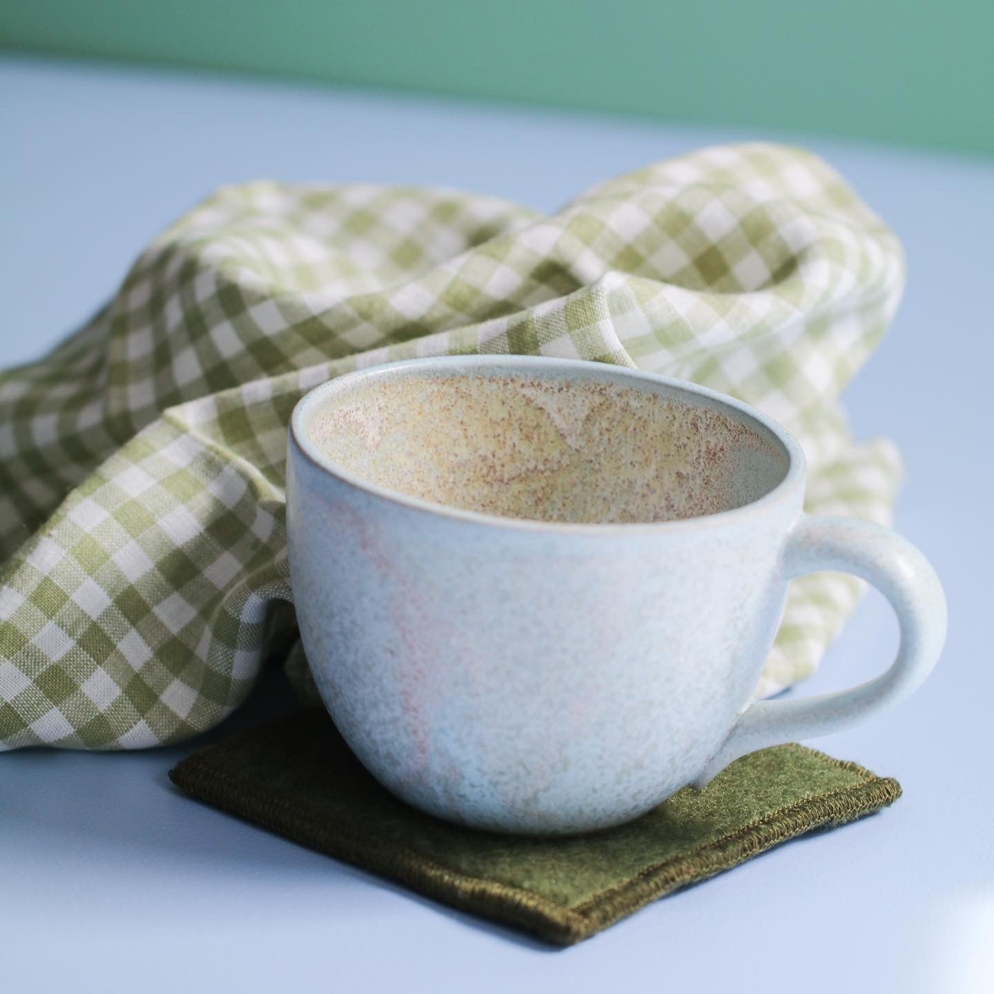 GLASSBRIKKER ULL JAKTGRØNN - PREG Interiør