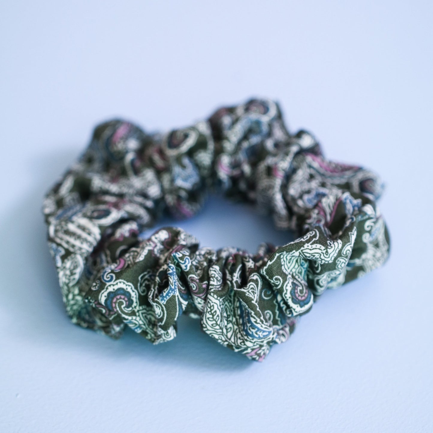 HÅRSTRIKK GRØNN PAISLEY - PREG Interiør