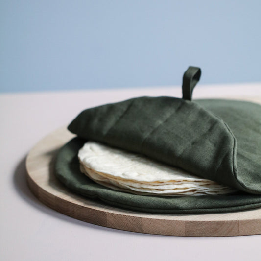 Lefsevarmer lin mosegrønn - PREG Interiør