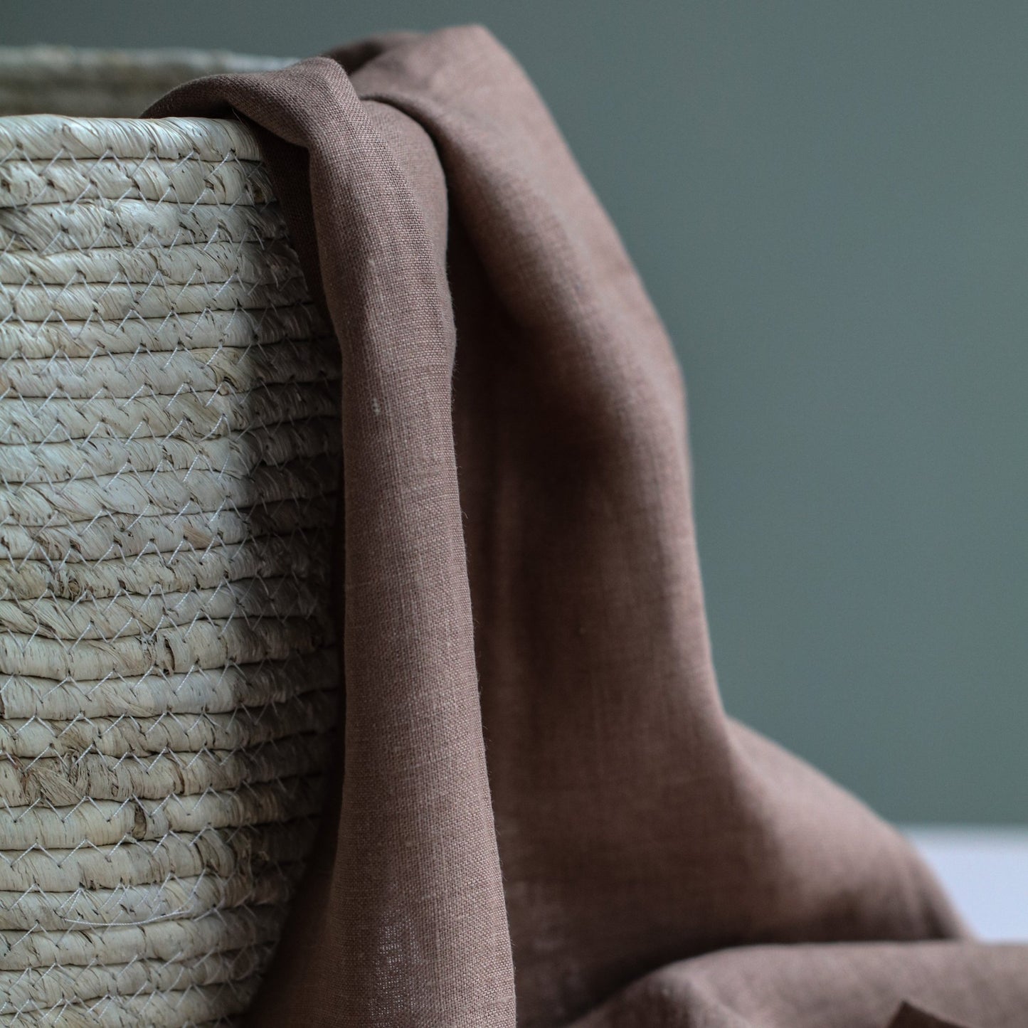 LIN KJØKKENHÅNDKLE BRUN - PREG Interiør