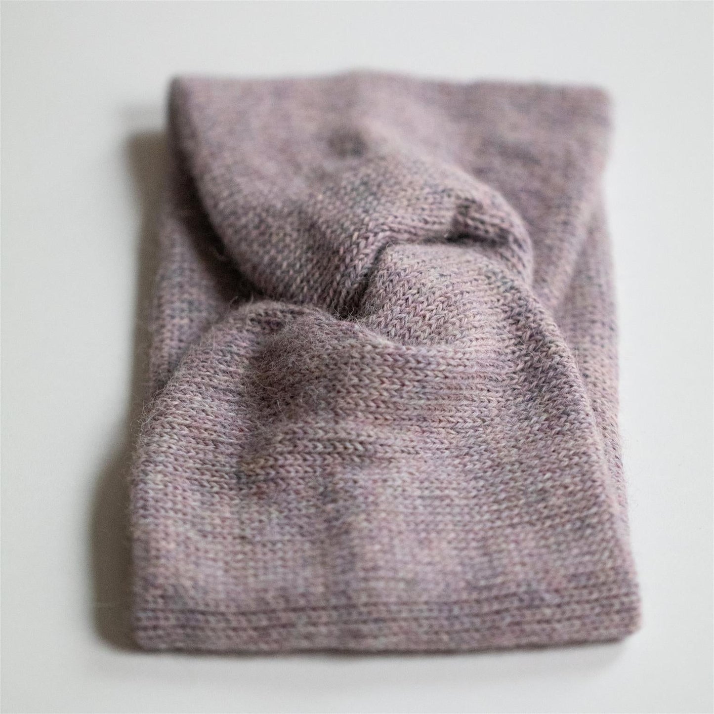 PANNEBÅND TVIST ALPAKKA MELERT LYS LILLA - PREG Interiør
