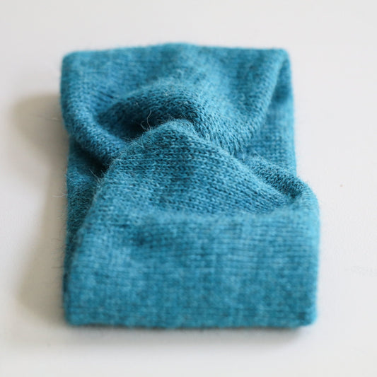 PANNEBÅND TVIST ALPAKKA MELERT PETROL - PREG Interiør