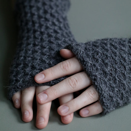 PULSVARMERE ALPAKKA MELERT KOKSGRÅ - PREG Interiør