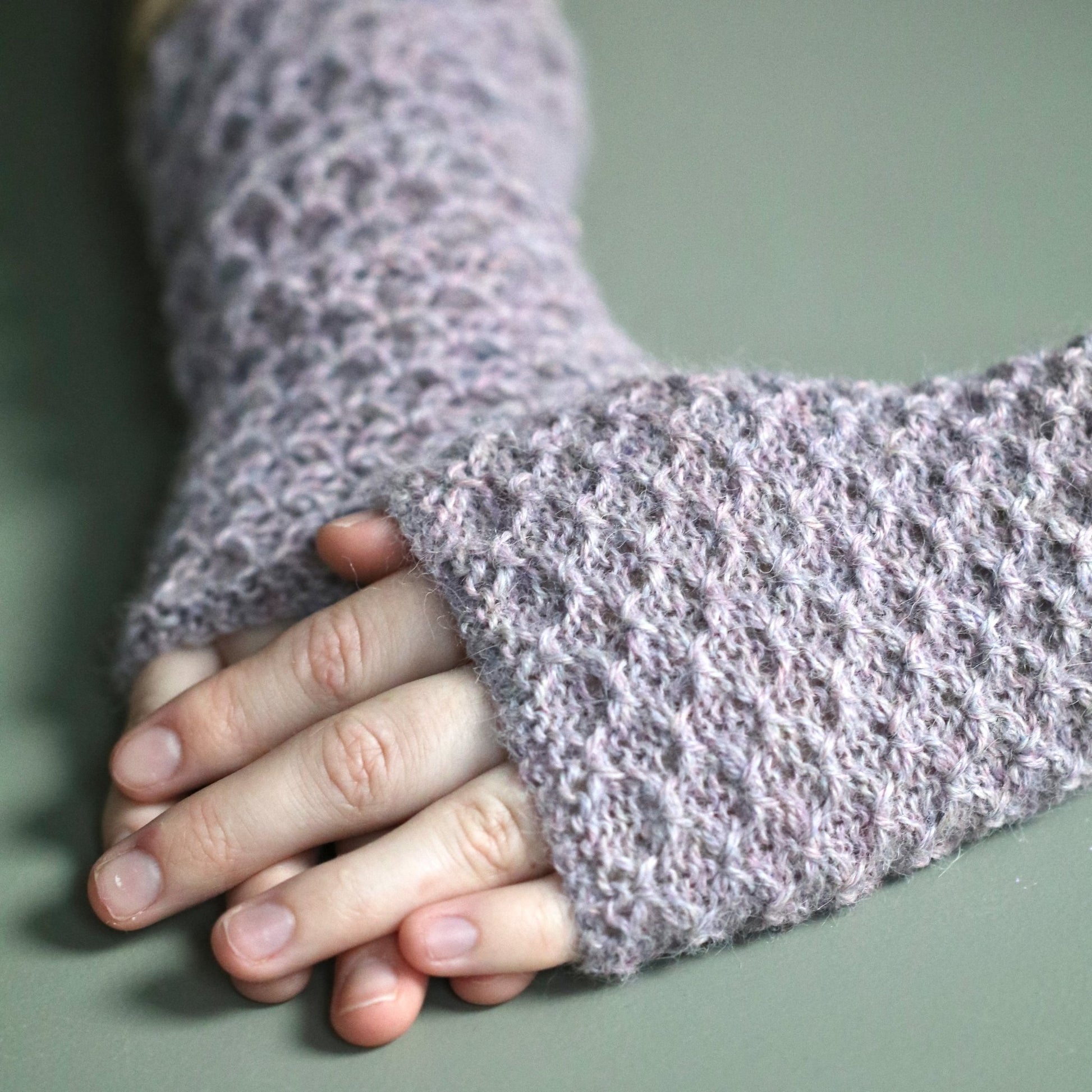 PULSVARMERE ALPAKKA MELERT LYS LILLA - PREG Interiør