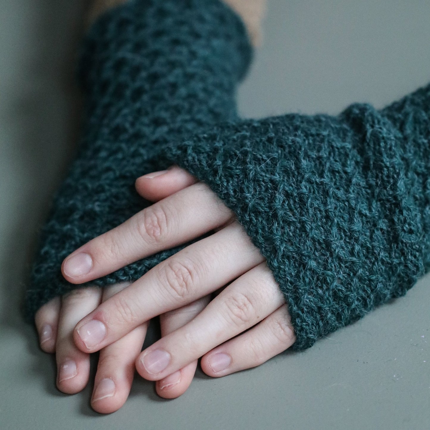 PULSVARMERE ALPAKKA MELERT MØRK TURKIS - PREG Interiør