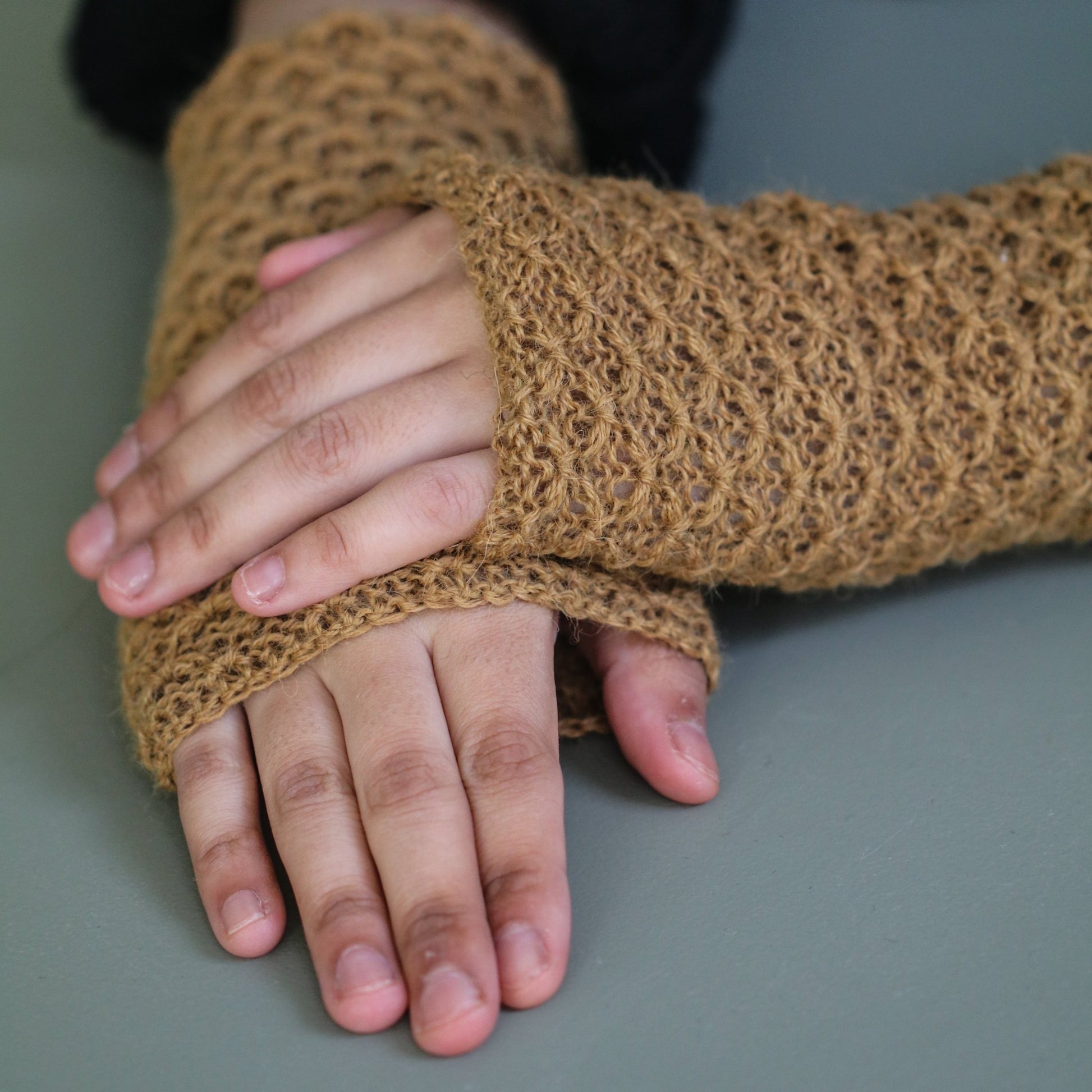 PULSVARMERE ALPAKKA OKERGUL - PREG Interiør