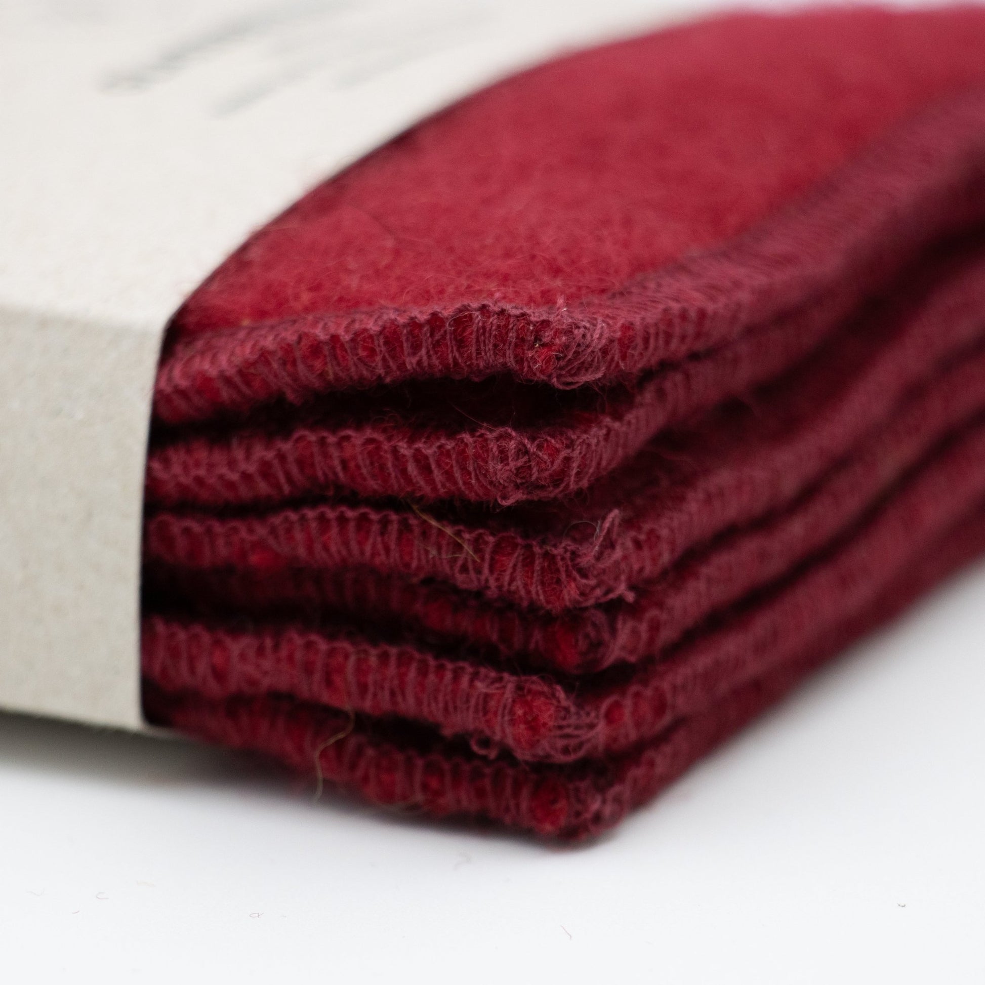 Glassbrikker ull rød - PREG Interiør