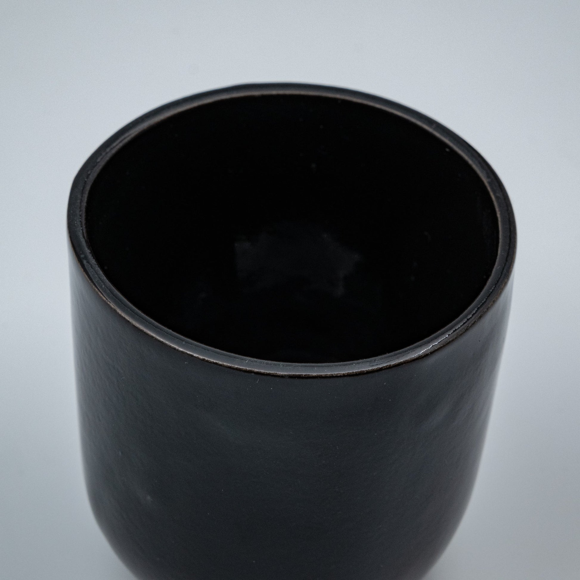 Kopp sort blank - PREG Interiør