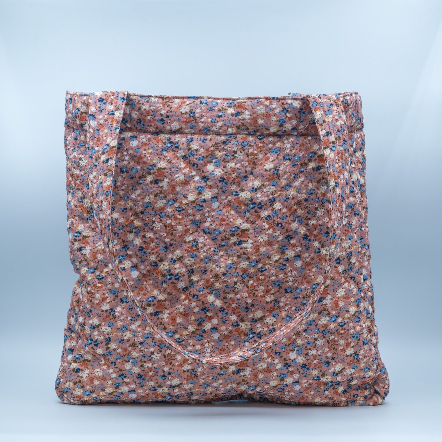 Quiltet Solveig-veske gammelrosa med blomster - PREG Interiør