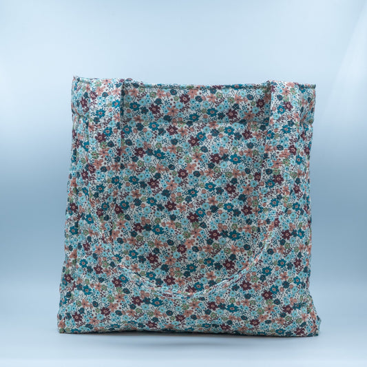 Quiltet Solveig-veske offwhite med blomster - PREG Interiør
