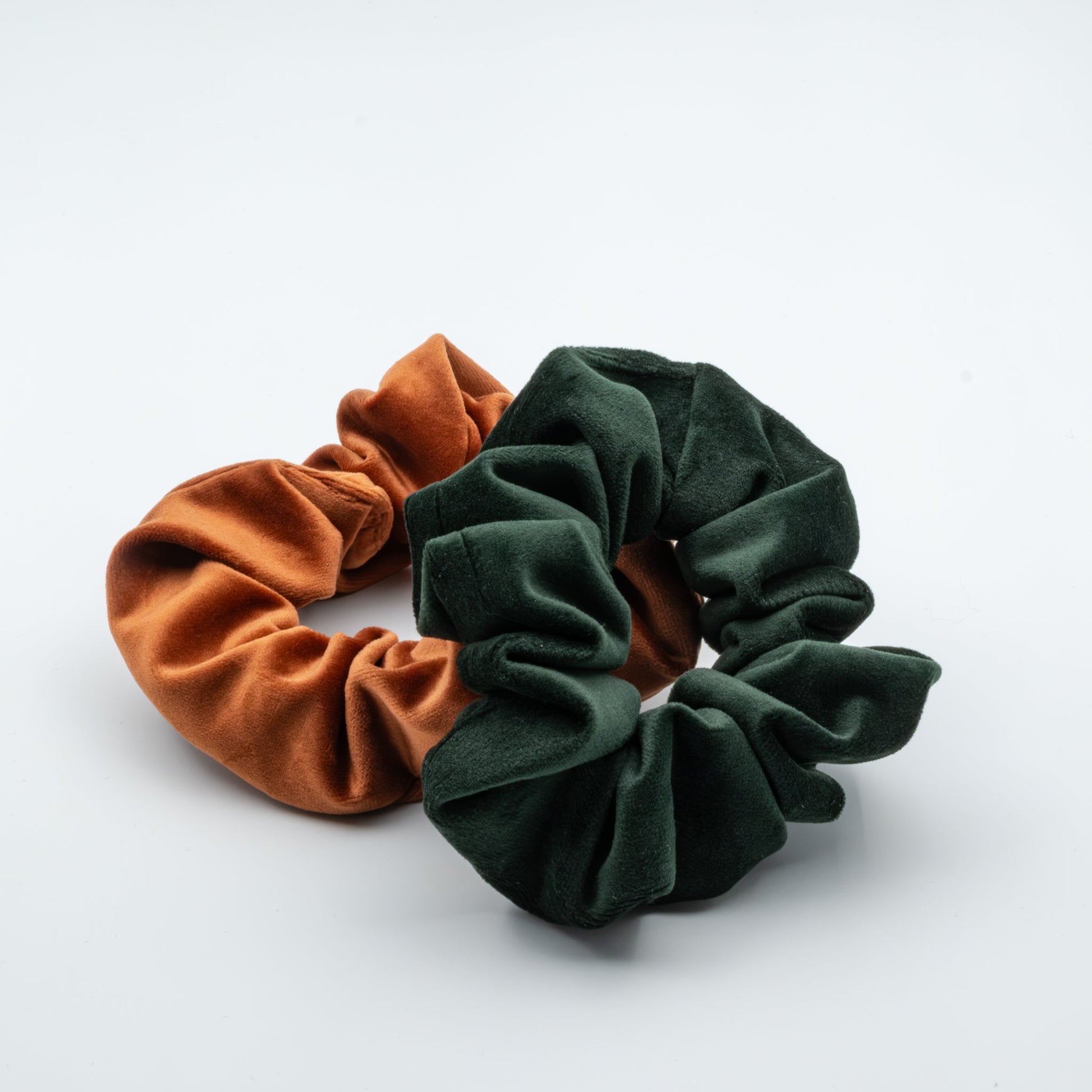 Scrunchie velour mørk grønn - PREG Interiør