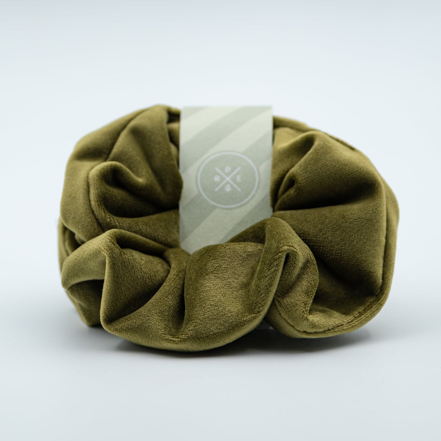 Scrunchie velour oliven - PREG Interiør