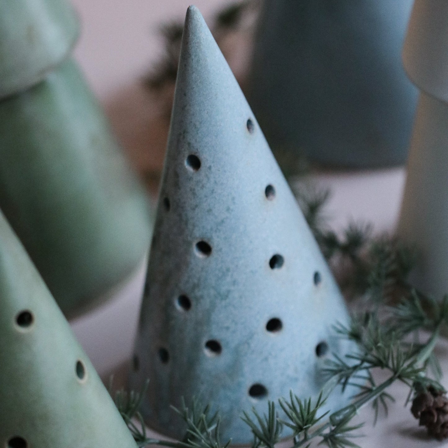 Juletre lite for telys grazie lyseblå - PREG Interiør